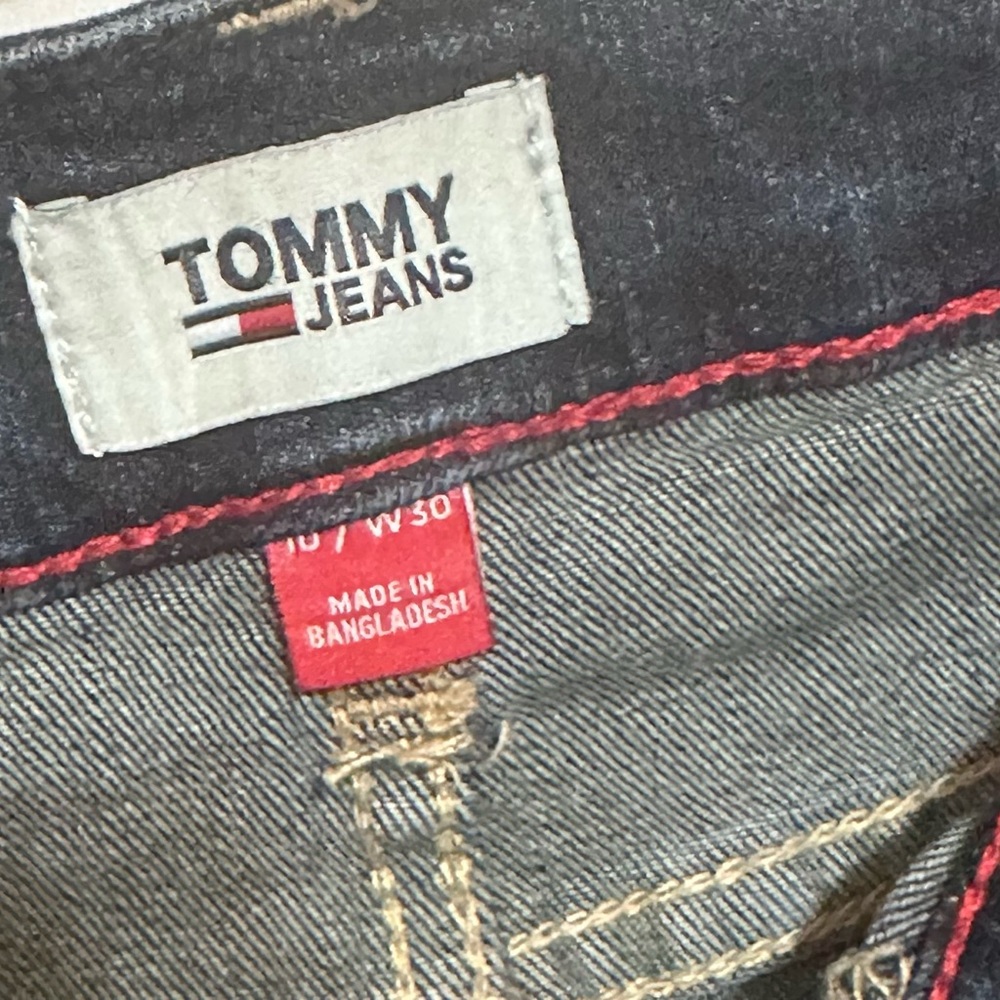 Tommy Hilfiger women’s blue jean skirt. Size 10 30W good condition - Picture 6 of 6